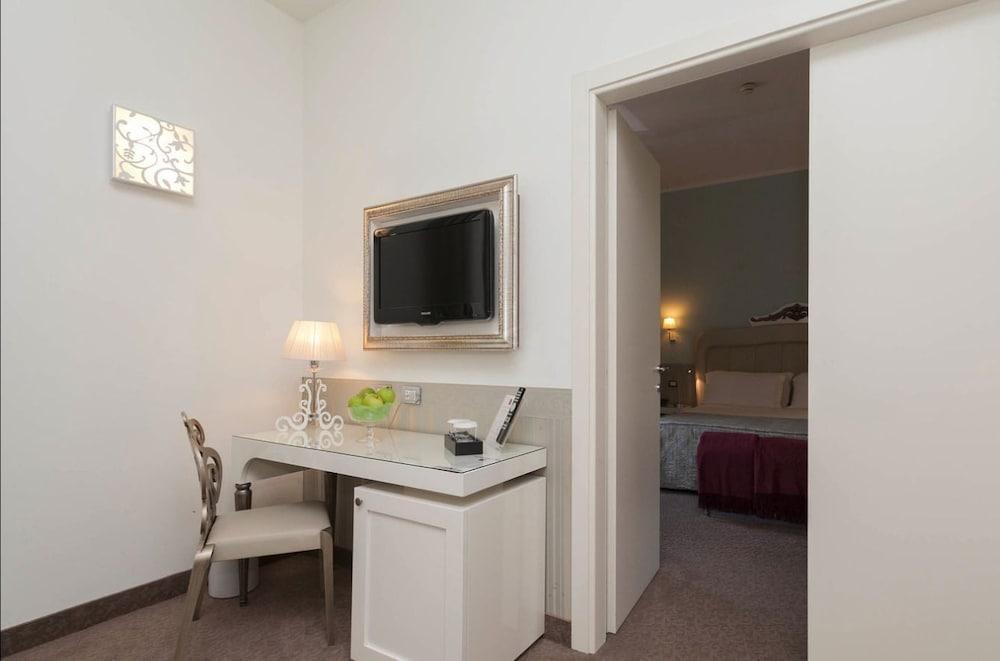 Jr Hotels Oriente Bari Luaran gambar
