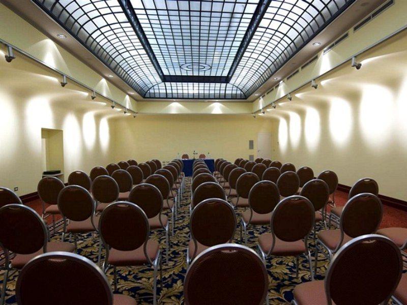 Jr Hotels Oriente Bari Luaran gambar