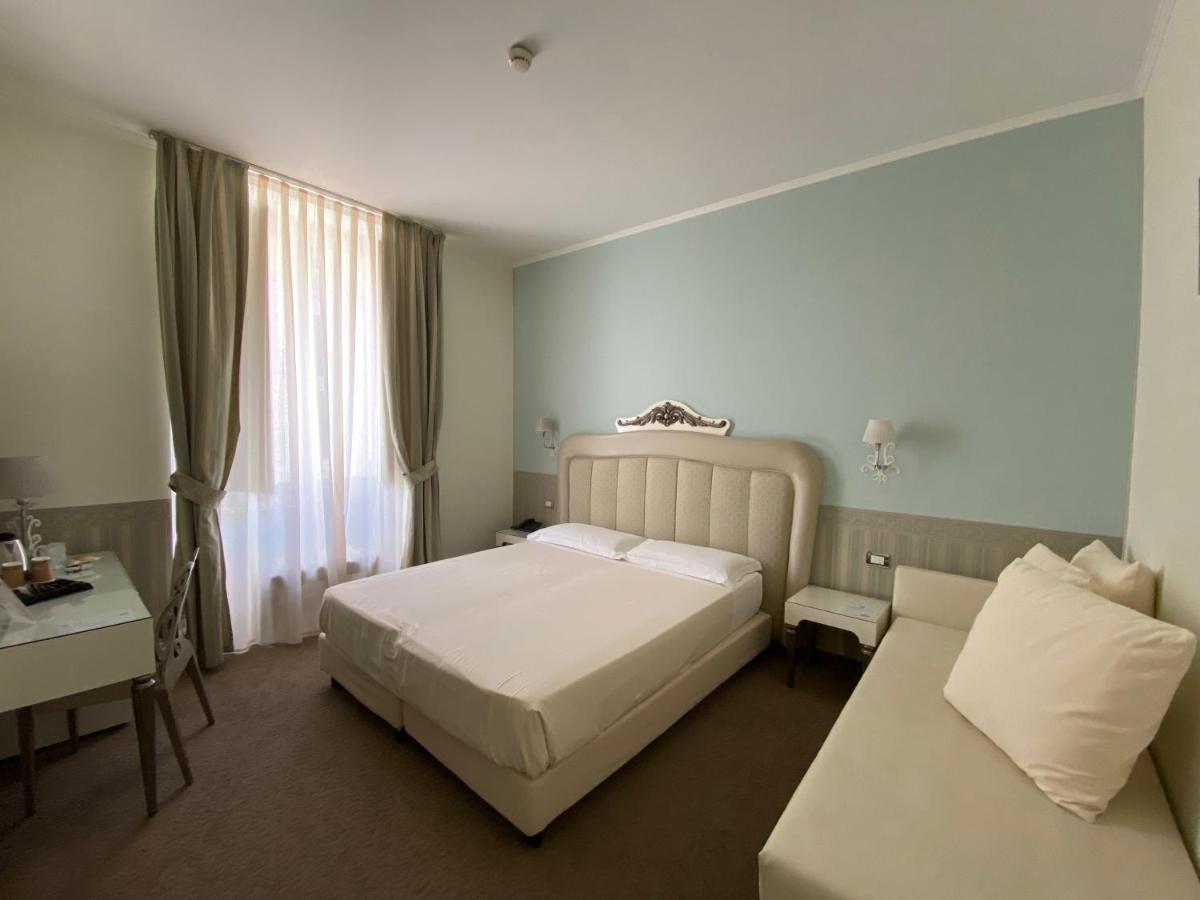Jr Hotels Oriente Bari Luaran gambar