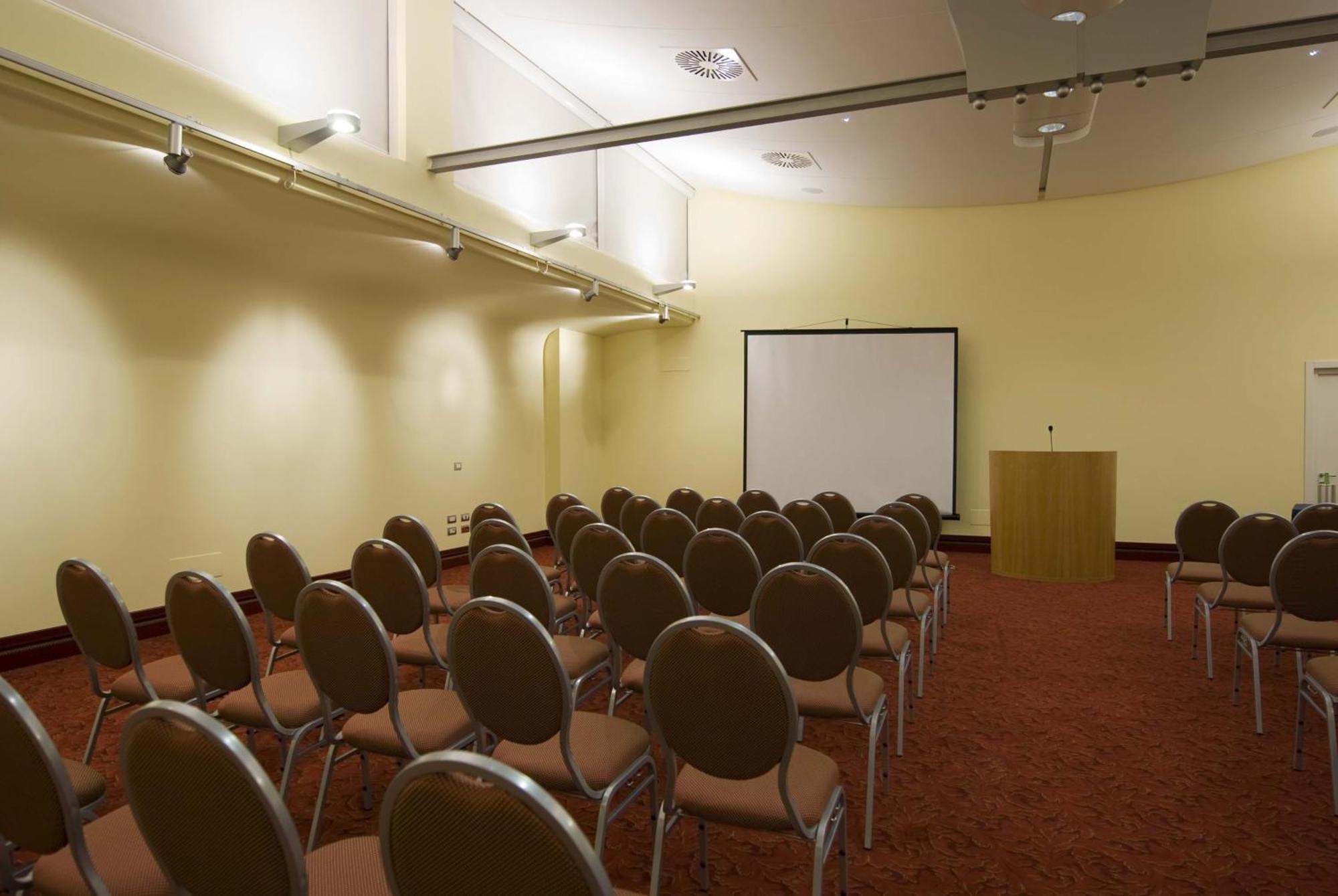 Jr Hotels Oriente Bari Luaran gambar