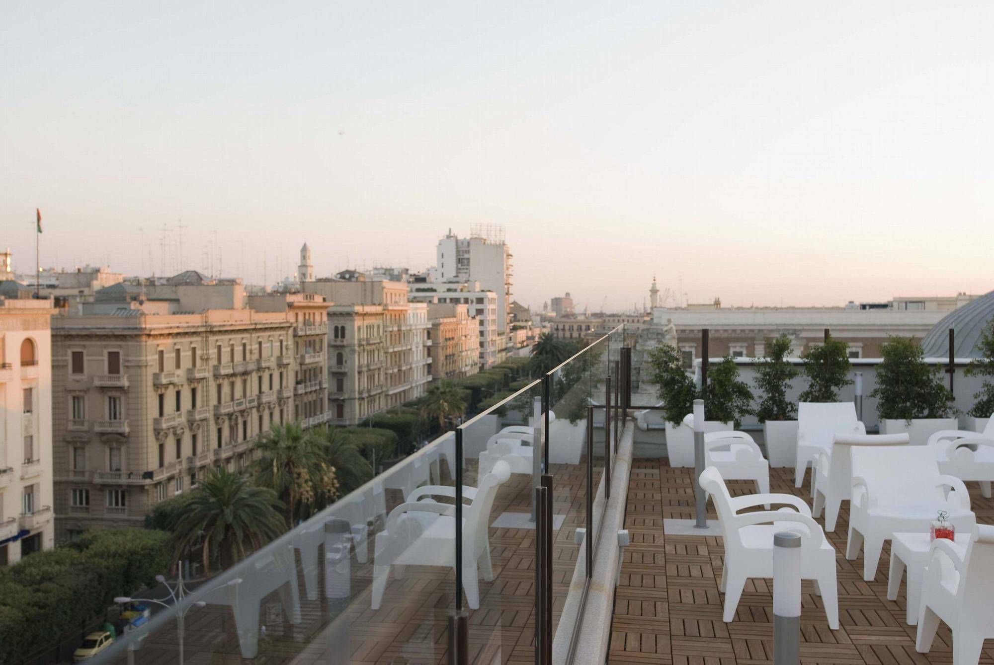 Jr Hotels Oriente Bari Luaran gambar