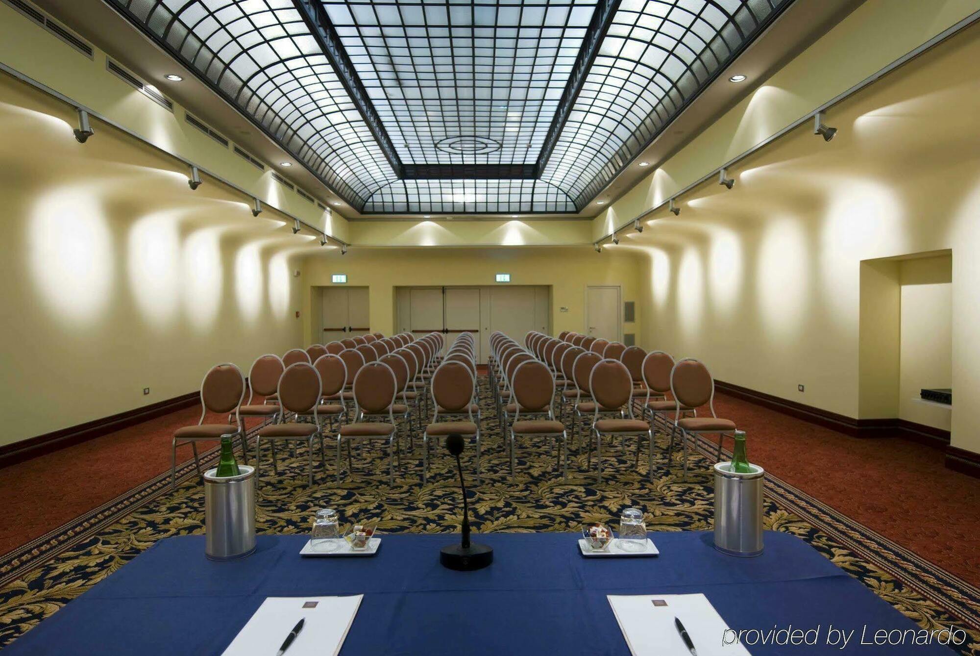 Jr Hotels Oriente Bari Luaran gambar