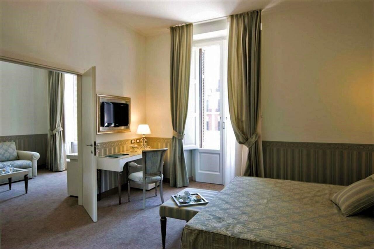 Jr Hotels Oriente Bari Luaran gambar